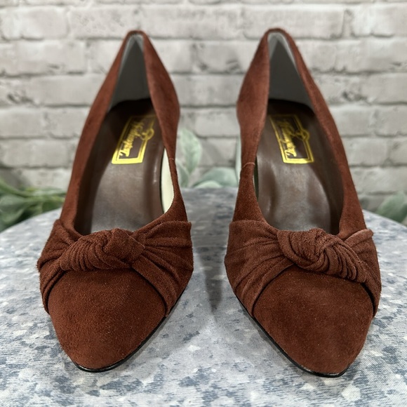 Worthington Cher Brown Suede Pleated-Knot Pointed Toe 3” Heels WMS 7.5M🤎NWOT🤎 - Picture 2 of 9